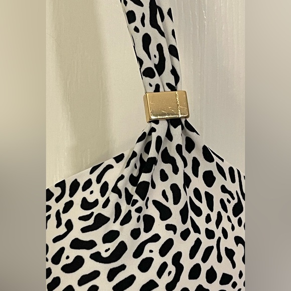 VS Black & White Halter Strap Bikini Swim Top - Picture 3 of 8